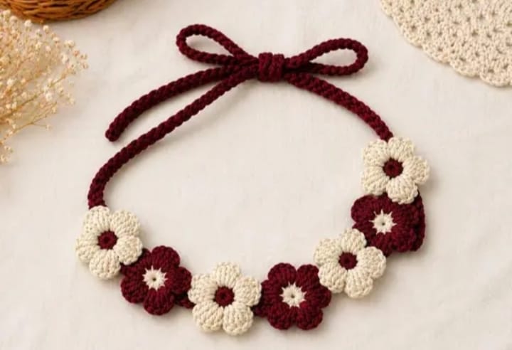 Crochet floral headband - Image 1