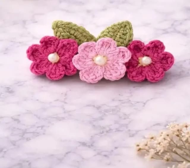 Floral hair clip